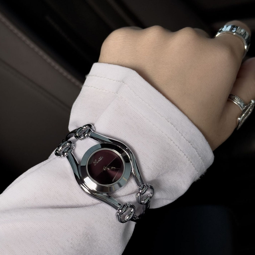 Serene Aura – Where Style Meets Serenity