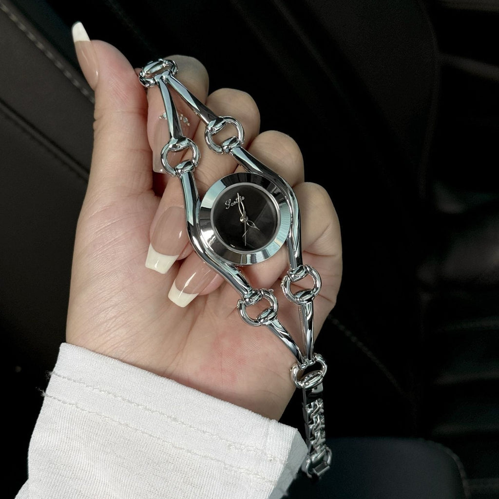 Serene Aura – Where Style Meets Serenity