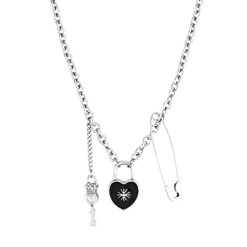 Gothic Love - 90s Vintage Style Rock Necklace