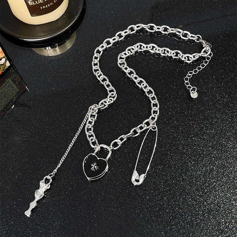 Gothic Love - 90s Vintage Style Rock Necklace